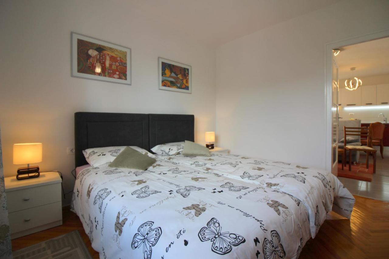 Apartment Agata In City Center Poreč Exterior foto
